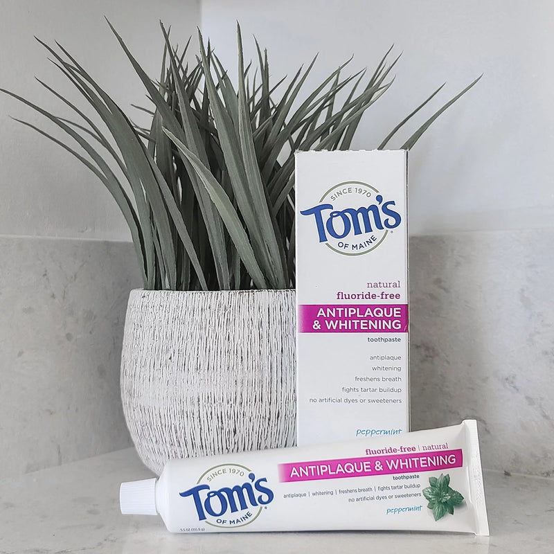 Tom's of Maine Fluoride-Free Antiplaque & Whitening Toothpaste, Peppermint (5.5 oz., 4 pk.)